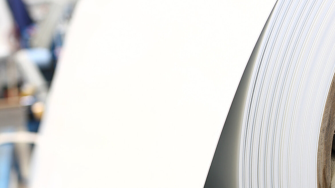 GRP winding device for unwinding plastic rolls