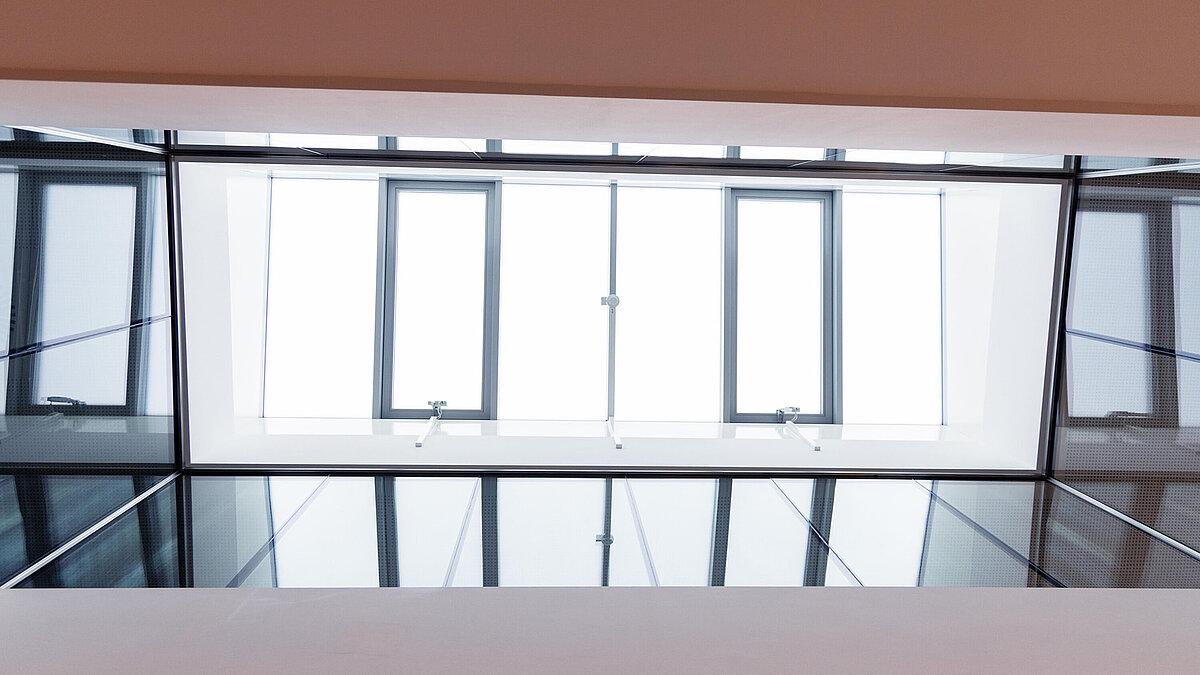 Interior view with LAMILUX glass roof PR60 in Burgebrach school center.