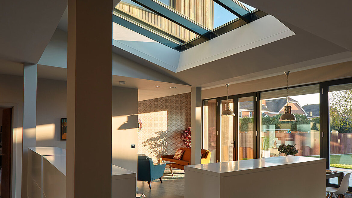 Potton Show Home with LAMILUX PR60 glass roof