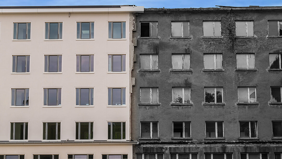 New vs. old façade New vs. old façade | insights by LAMILUX