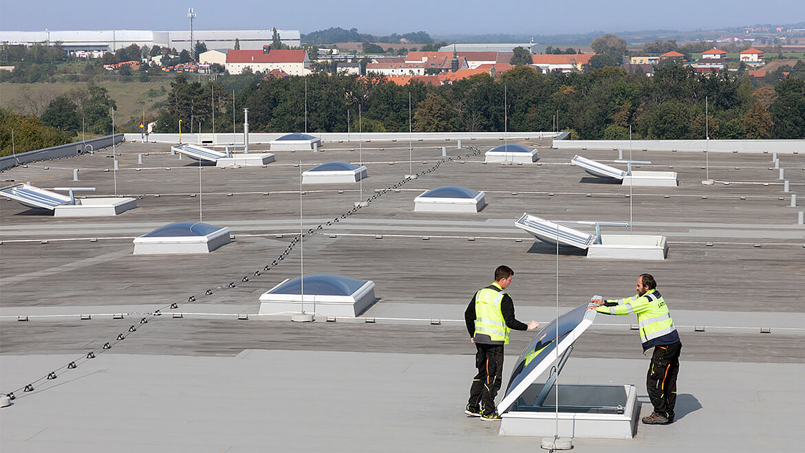 Maintenance of a SHEV system  | insights by LAMILUX