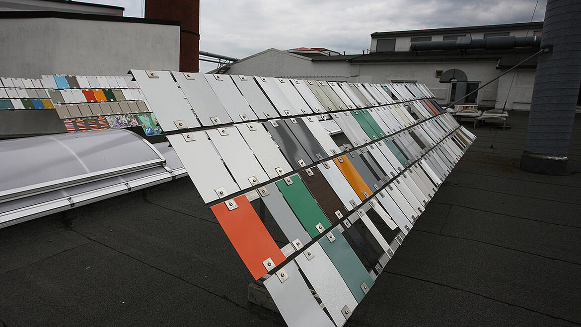 Test of GRP under outdoor exposure | insights by LAMILUX Outdoor exposure GRP sheets | insights by LAMILUX
