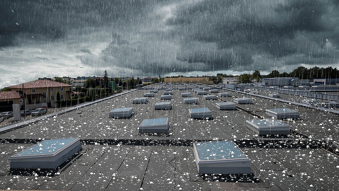Hail on a roof Hail on a roof | insights by LAMILUX