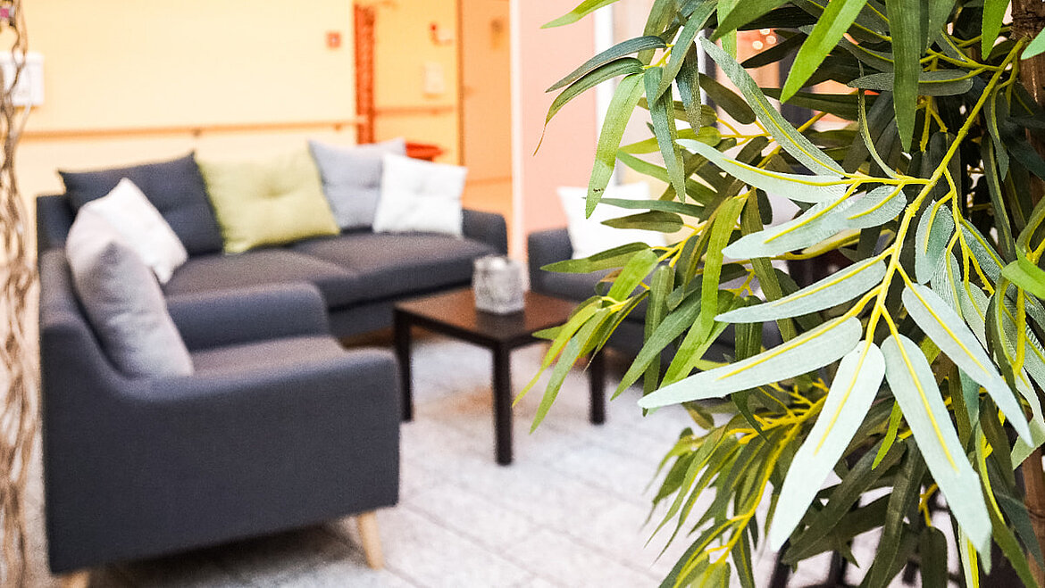 Sitting area Sitting area in the multi-generation house in Rehau | insights by LAMILUX