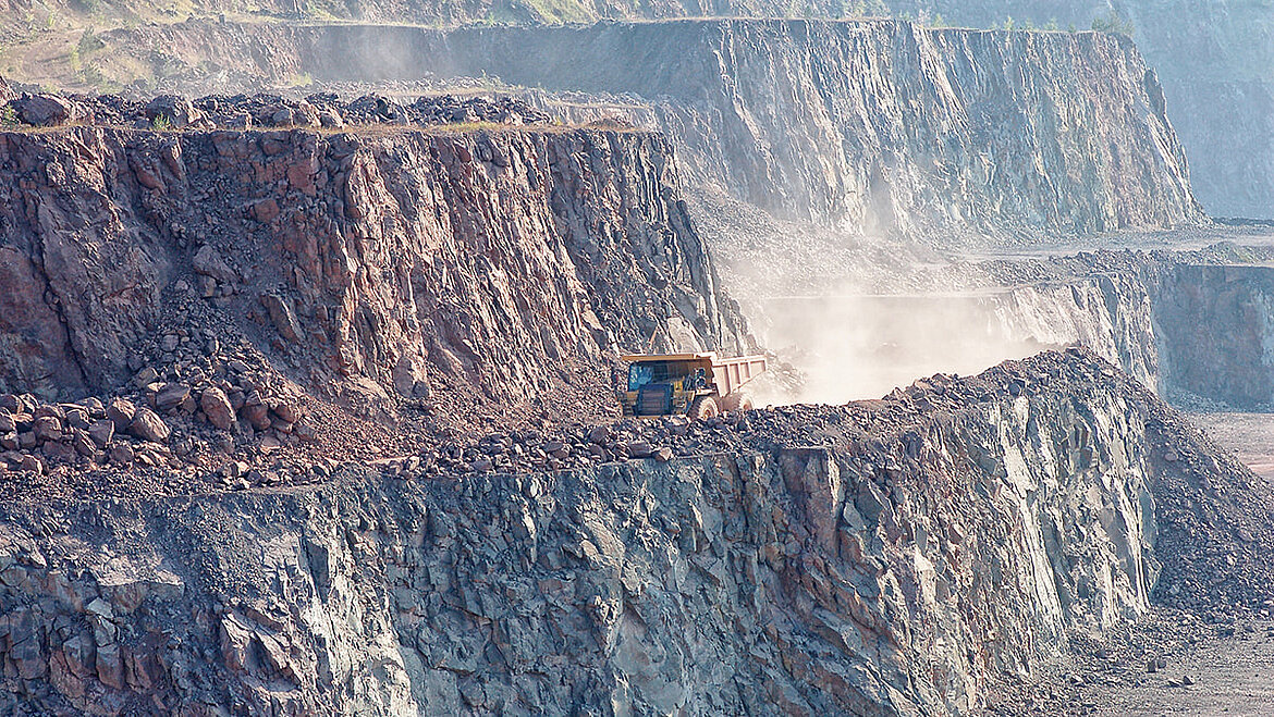 Mining of iron Mining of iron | insights by LAMILUX