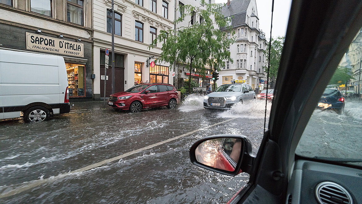 Flood Flood | insights by LAMILUX