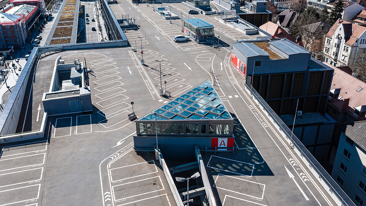 Cano shopping center Singen with parking garage and glass roof structure