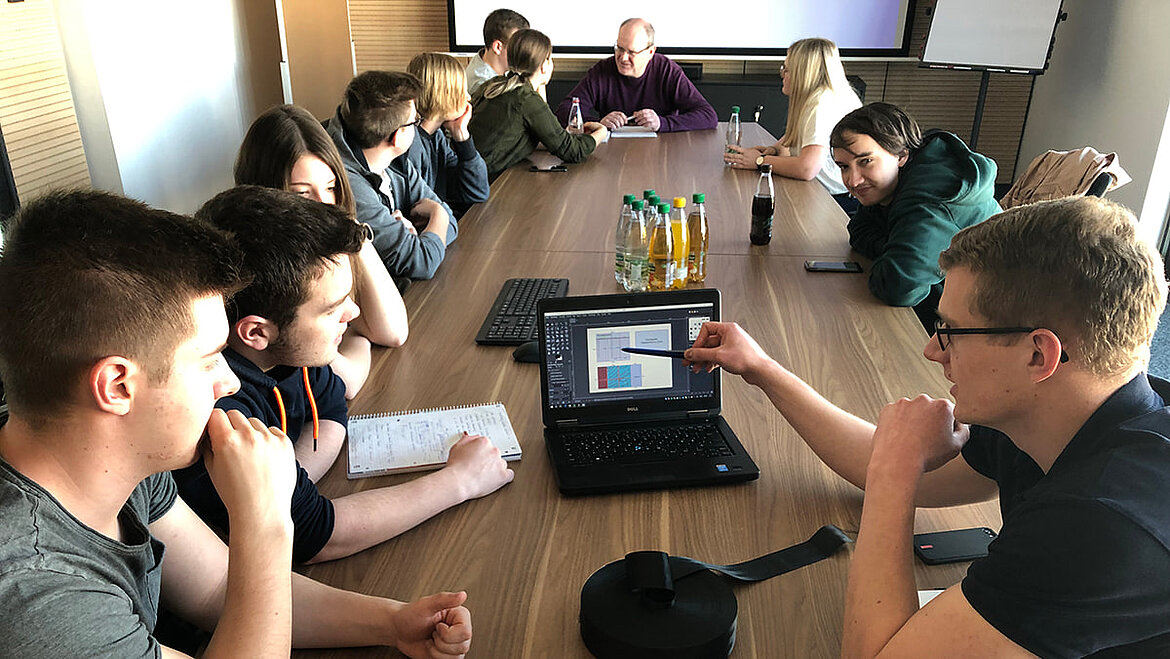 Workshop with students Discussion and workshop with students | insights by LAMLIUX