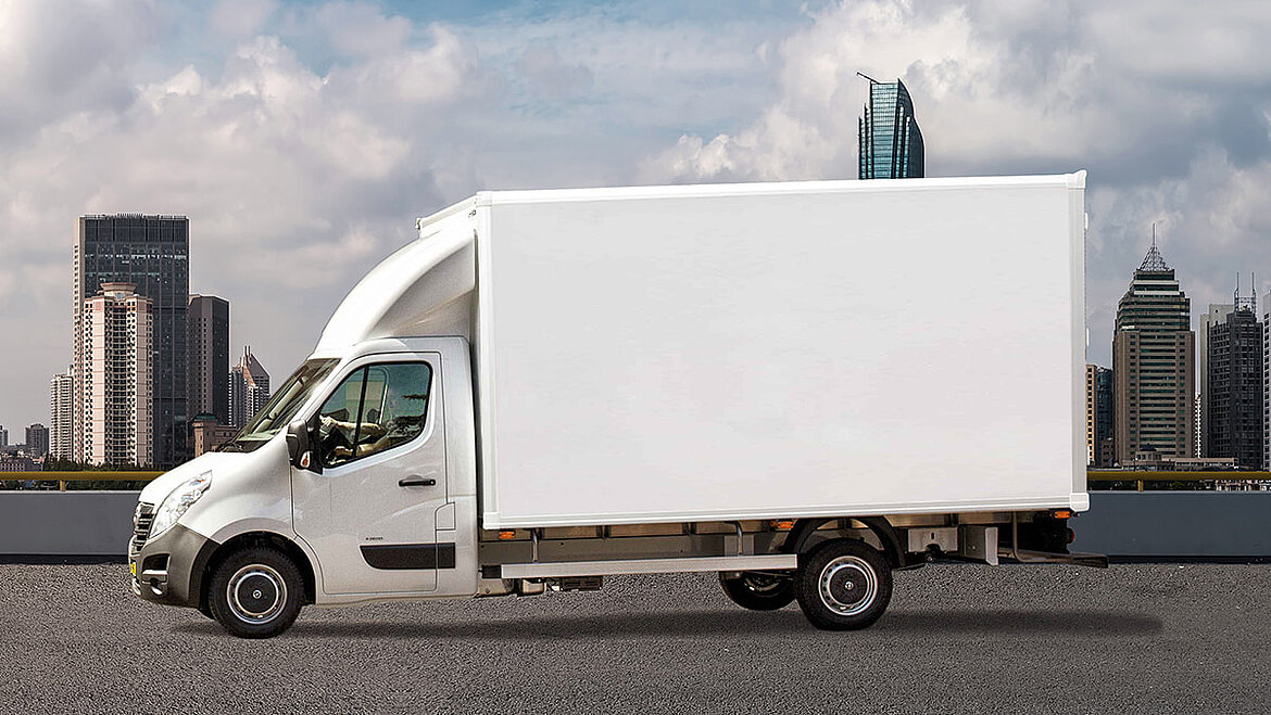 Last Mile Vehicle in front of Skyline | insights by LAMILUX