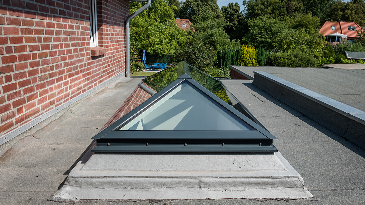 LAMILUX Glasskylight FP/FW Circular at a Residence in Hamburg (Germany)