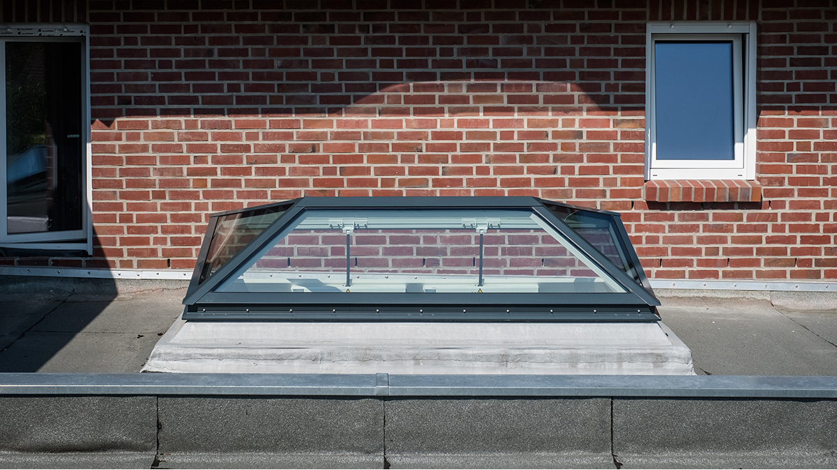 LAMILUX Glasskylight FP/FW Circular at a Residence in Hamburg (Germany)