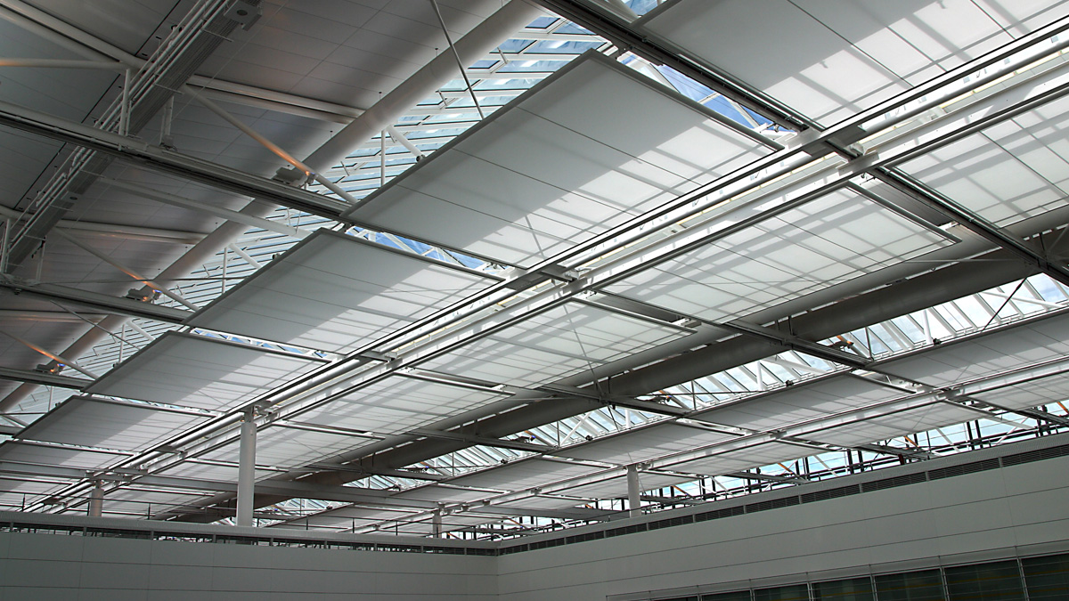 LAMILUX Solutions For Building Control Systems at the Departure Lounge Terminal 2 in Munich (Germany)
