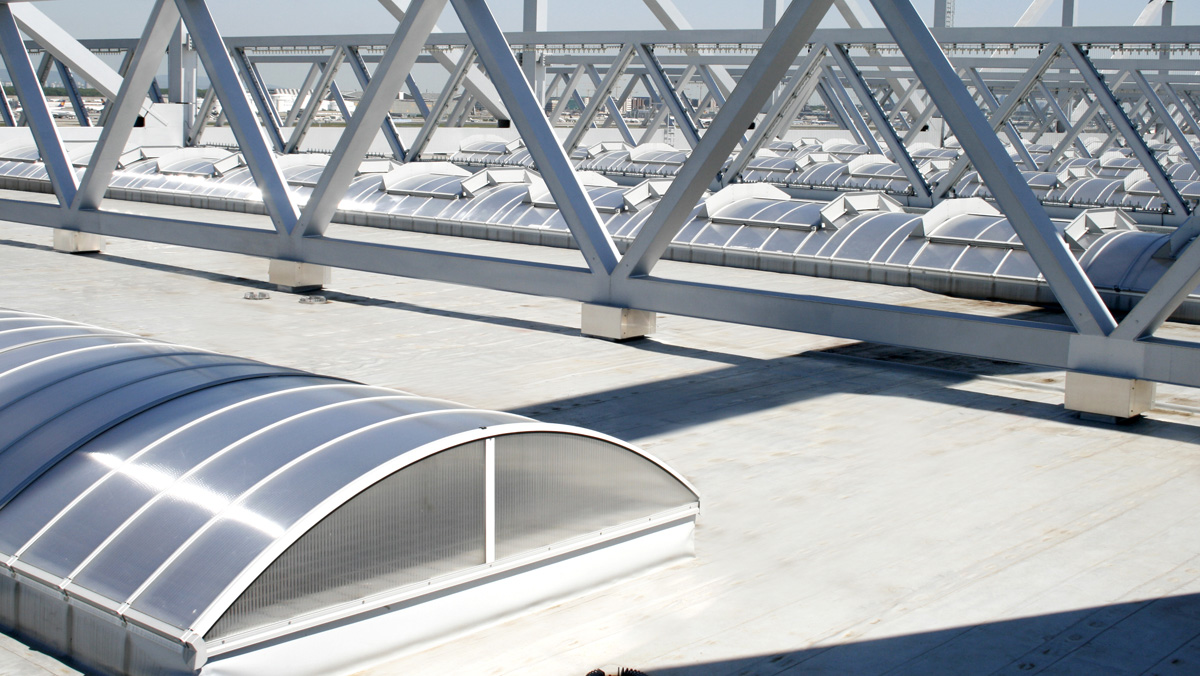 LAMILUX Continuous Rooflight B at the A380 Assembly Hangar in Frankfurt (Germany)