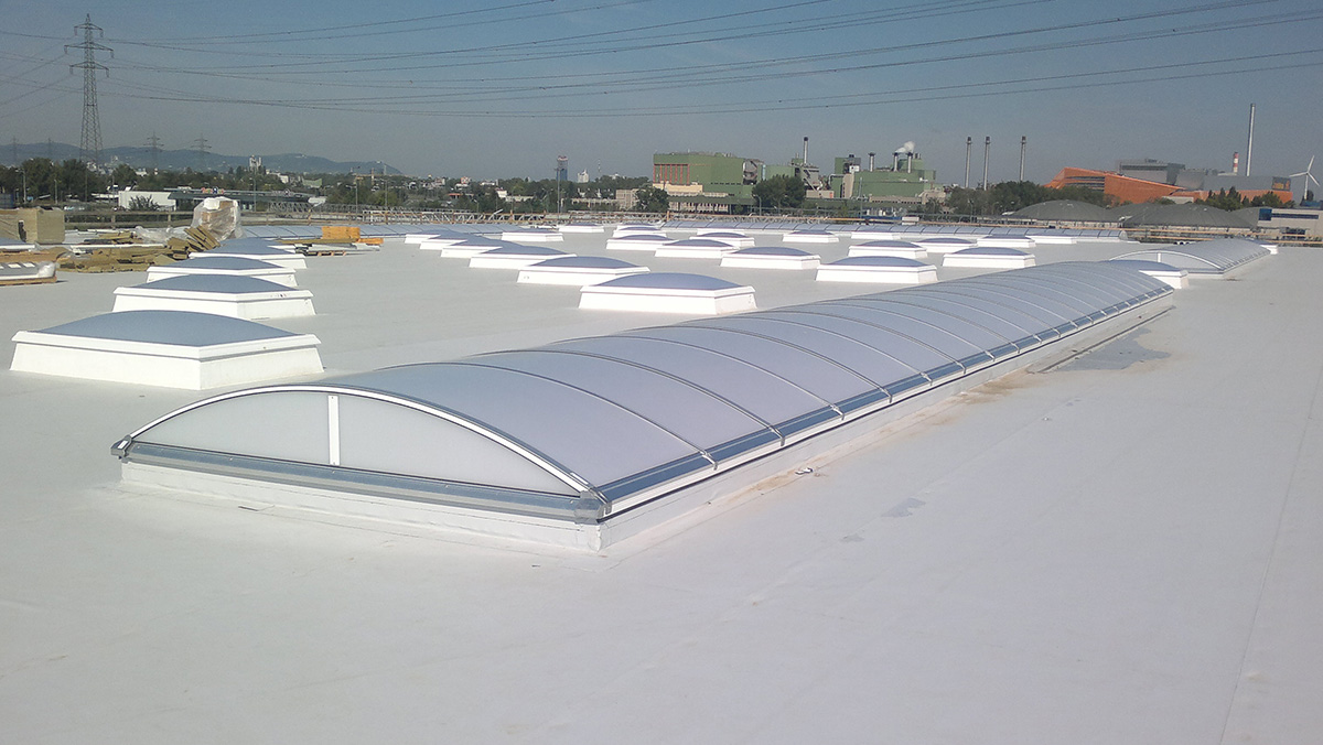 LAMILUX Rooflight Dome at the warehouse METRO in Simmering, Vienna